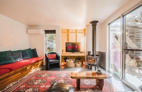 Balmoral Ridge House | Runawaytomaleny