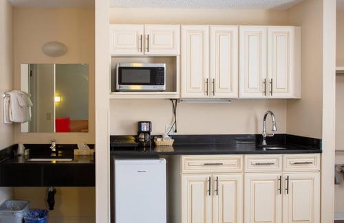 Canmore Hotel | Rundle Mountain Lodge