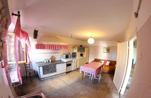 Zrenj House | RURAL APARTMENT CAROLINA