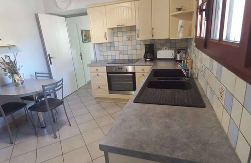 Scoury House | Rural Getaway: House 10 people, garden, fireplace