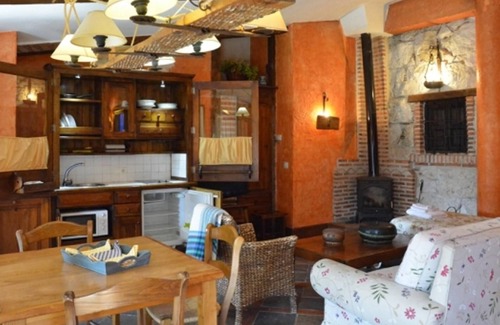 Olmedo Apartment | Rural guest house near Valladolid