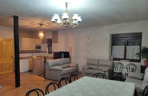 Vega de Santa Maria Cottage | Rural house Baños del Rey with heated pool
