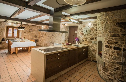Carballo Cottage | RURAL HOUSE WITH SWIMMING POOL AND CLOSE TO THE BEACH