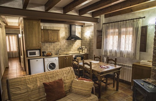 Torres Torres Cottage | Rural house with jacuzzi , special for couples