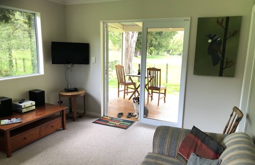Martinborough Cottage | Rural private cottage in the middle of a small working farm.