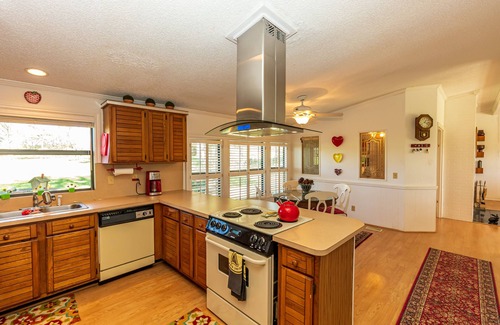 Buffalo House | Rural Retreat with Private Pond, ATV Trails and Event Space