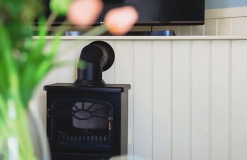 Ashby cum Fenby Cottage | Rural three-bedroom barn conversion