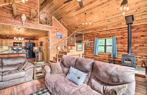 Norfork Cabin | Rural Wooded Cabin Near Trophy Trout Fishing!