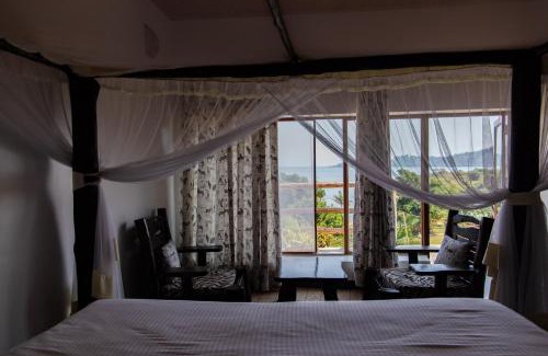 Buhongo Cabin | Rushel Kivu Resort Ltd