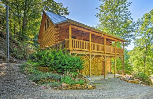 Andrews House | Rustic Andrews Cabin Rental with Deck and Fire Pit!