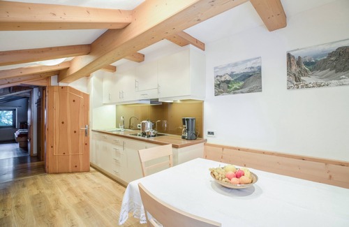 Colfosco Apartment | Rustic Apartment near Ski Areas with Wi-Fi, Garden and Terrace
