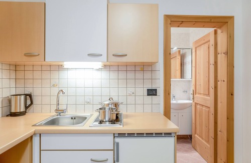 Colfosco Apartment | Rustic Apartment near Ski Areas with Wi-Fi, Garden and Terrace