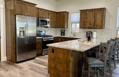 Nemo House | Rustic Elegance-Premier Lakeview Ranch Villa at Twin Canyons Longhorn Ranch