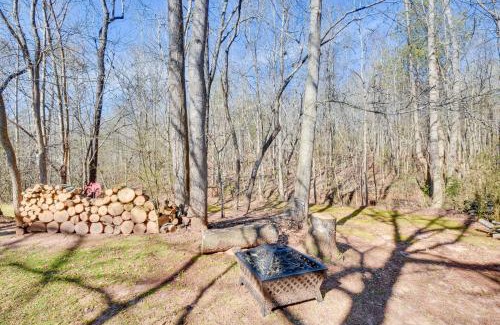 Arcade Apartment | Rustic Jefferson Retreat with Fire Pit Near Athens!