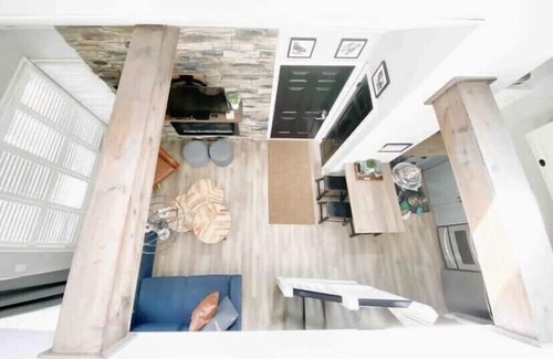 Craigleith House | Rustic Loft at Blue