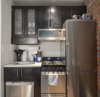 Garment District Apartment | Rustic NYC Apartment in Trendy Hudson Yard