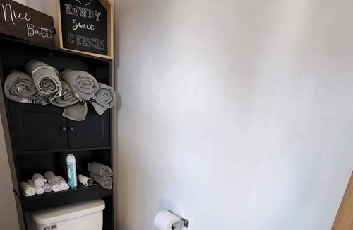 Gilchrist Cabin | Rustic Remote Adventure Cabin