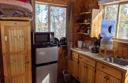 South Range Cabin | Rustic Retreat Cabin for Families/Sm Groups, "Shalom"