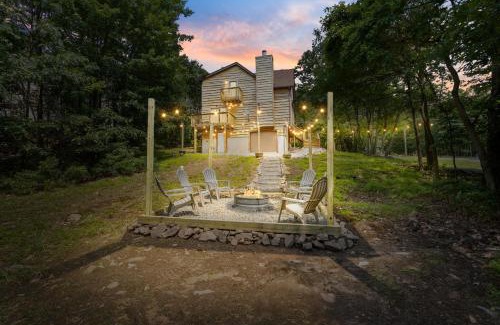 Mount Pocahontas House | Rustic Retreat - Fire-pit Hot-Tub and more