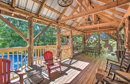 Greenbrier House | Rustic Tennessee Country Retreat on 2 Acres!