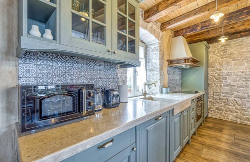 Selina Villa | Rustic villa Kata with outdoor pool in Sv. Lovrec