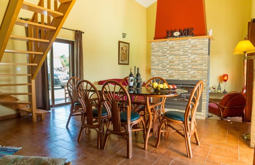 Vale de Santarem Cottage | Rustic villa, private pool and quick access to Lisbon/Fatima. Horse rides