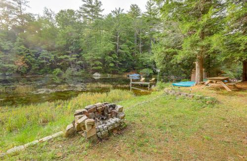 Weare Apartment | Rustic Waterfront Cottage with Fire Pit and Kayaks