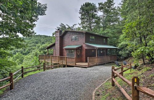 Young Harris House | Rustic Young Harris Cabin with Fire Pit and Views
