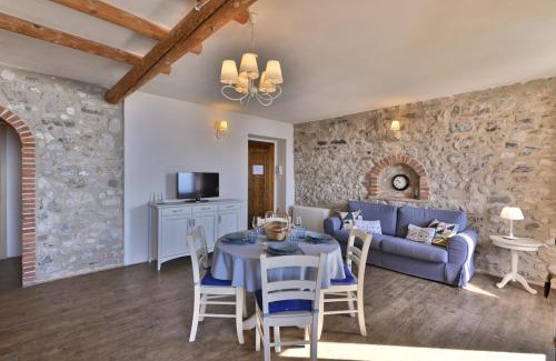 Oldesio Apartment | Rustico Melograno, Il Melo - Theater Home