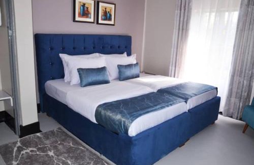 Arua House | RX Suites