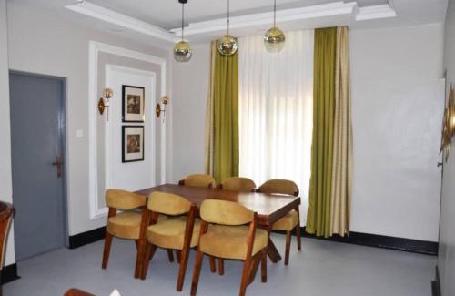 Arua House | RX Suites