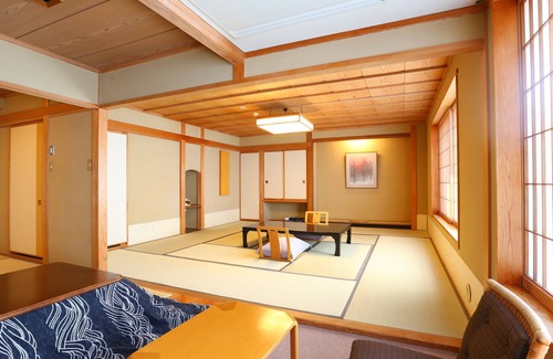 Nozawaonsen House | Ryokan Sakaya