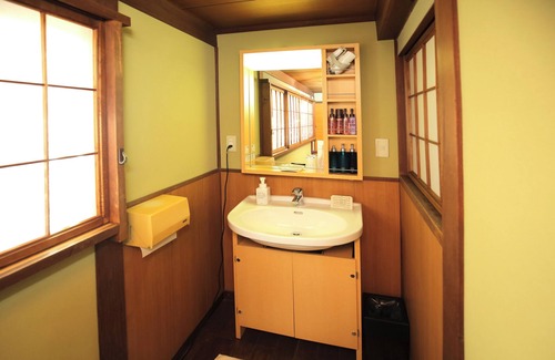 Kurashiki House | Ryori Ryokan Tsurugata