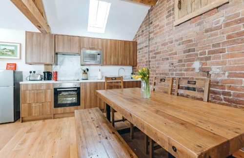 Eaton Mascott House | ryton grange church barn sleeps 5