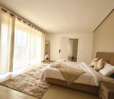 Sidi Abdallah Ghiat Villa | Séjour idéal a Marrakech - Villa spacieuse tout confort