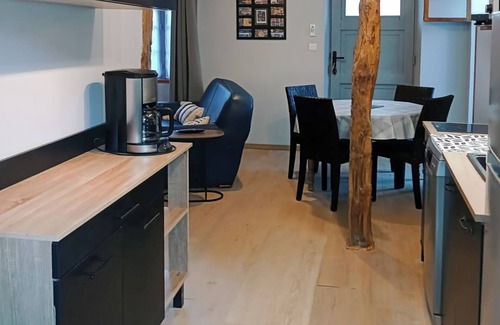 Le Bugue House | Séjournez au Gîte Üros: Terrasse Avec Spa, Parking Privé, Proche des Sites