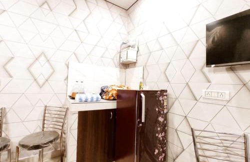 Phagwara Hotel | S & A HOMESTAY & PG - Budget Rooms Near LPU Phagwara LAW Gate
