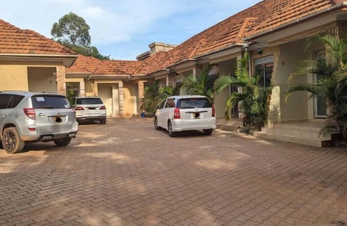 Kampala House | S&M Homes on Kampala - Entebbe road, offers accommodation that is very unique.
