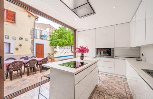 Binissalem House | Sa Llimonera de Binissalem, piscina privada ideal familias, 6 dormitorios con aire acondicionado