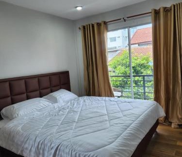 Bangkok Noi Villa | Sabai - Sabai