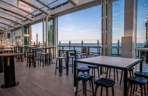 Streeterville Hotel | Sable At Navy Pier Chicago, Curio Collection By Hilton