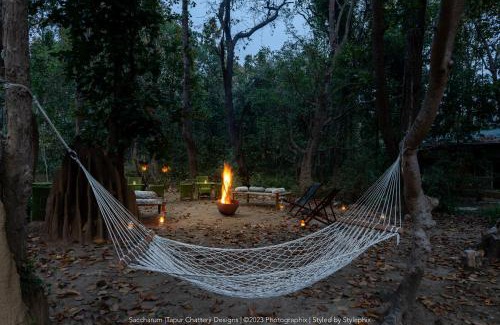 Mandla Hotel | Saccharum Safari Lodge