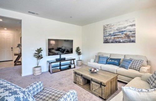 Hood House | Sacramento Retreat with Yard about 13 Mi to Dtwn!