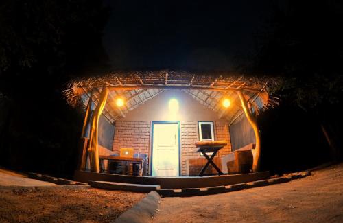 Pahala Maragahawewa Cabin | Safaria Lodge Wilpattu