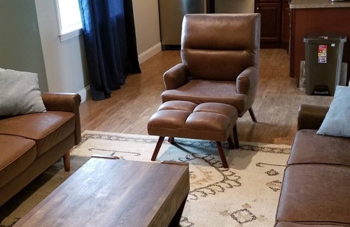 Taunton House | Safe Lodging, the Appaloosa Way