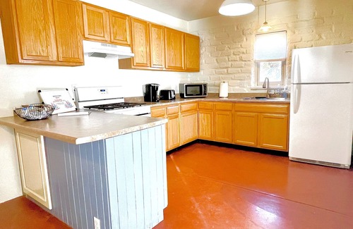 Barrio Viejo House | Safe & Peaceful Retreat in Downtown Historic District