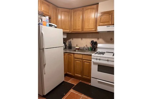 West Bronx Apartment | Safe, Quiet and Close to Subway!