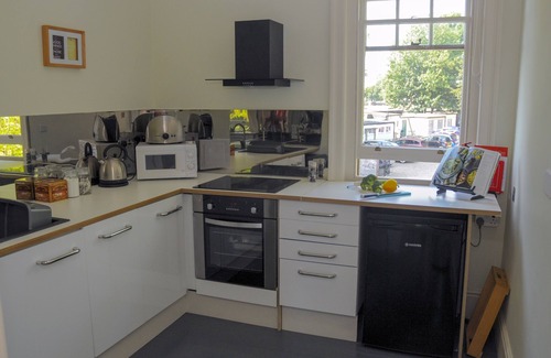 Eastbourne Apartment | Saffrons Apartment, Eastbourne