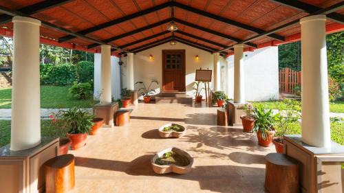 Belur House | SaffronStays Biccode Woodside Heritage
