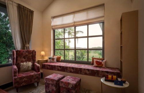 Moira Villa | SaffronStays Magnolias by River Moira